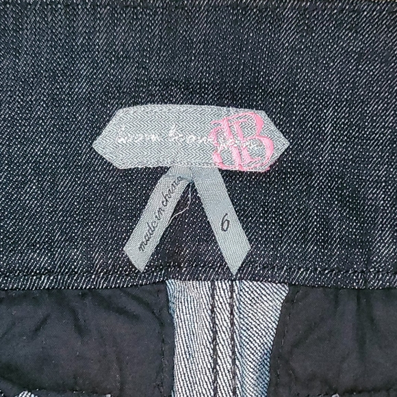 Jeans - Picture 3 of 6